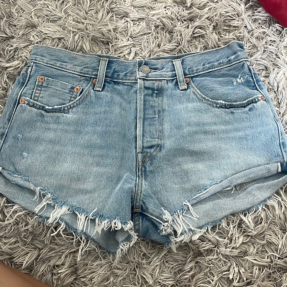 Levi’s 501 light wash denim shorts